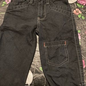 Adorable black size 2 DKNY cargo pants.